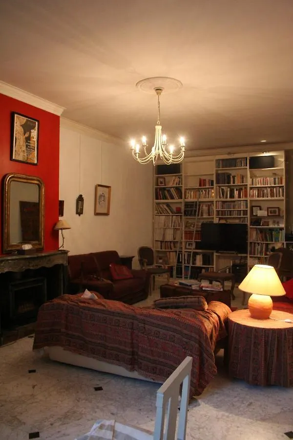 Le Mas des Dames Appartement Avignon 0*,