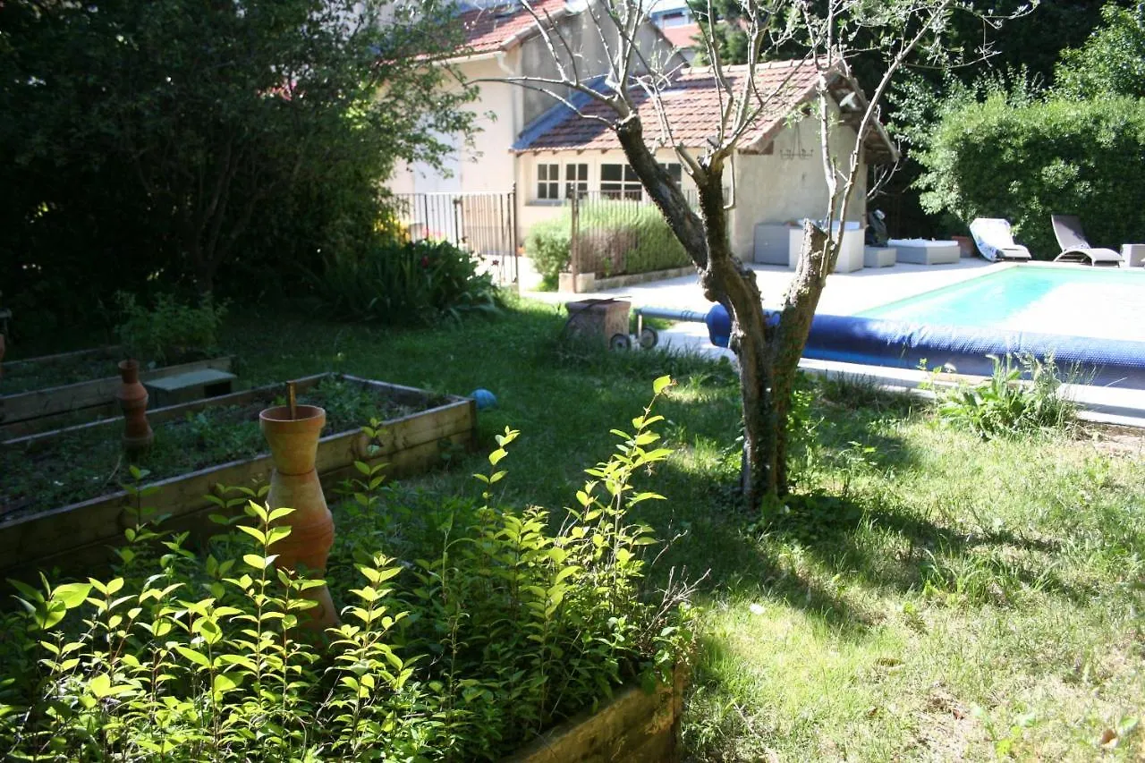 Aparthotel Le Mas Des Dames Appartement Avignon